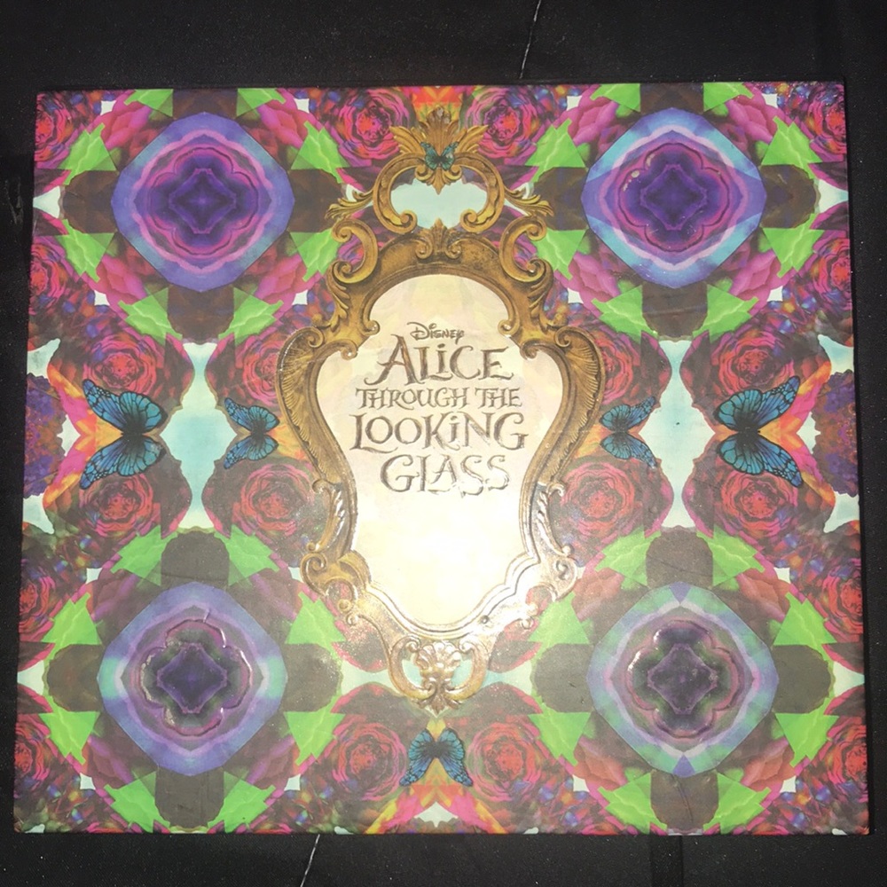 Urban Decay Alice in Wonderland Pallet